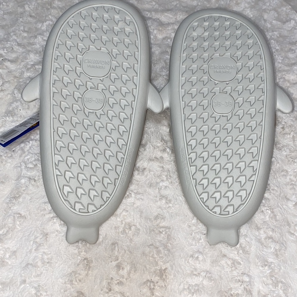 Shark slides - Picture 4 of 7